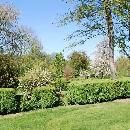 Aux Fleurs De Cerises Le Plessis-Luzarches