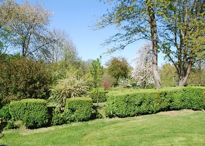 Aux Fleurs De Cerises Le Plessis-Luzarches